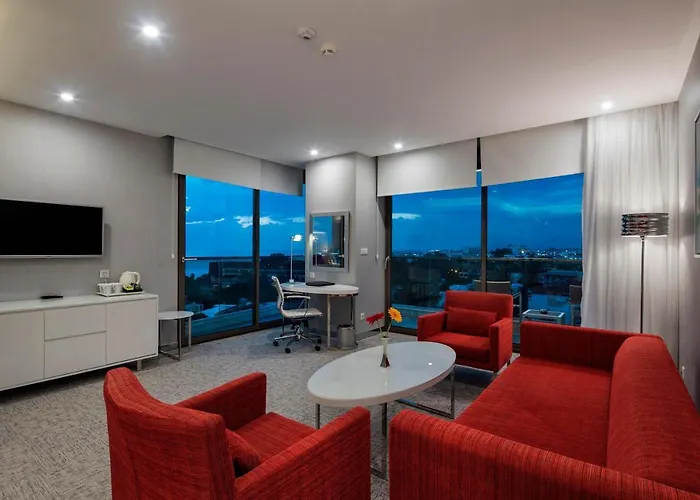 The Sense Deluxe シダ