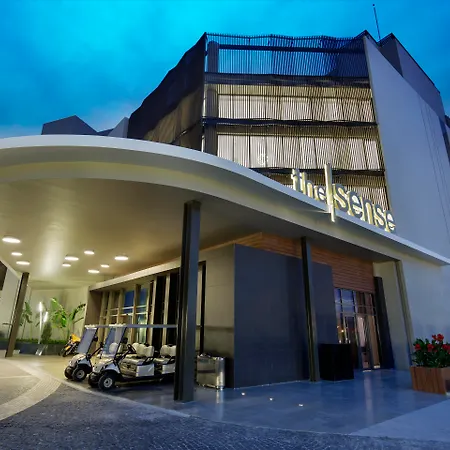 Semesteranläggning (resort) The Sense Deluxe 5*