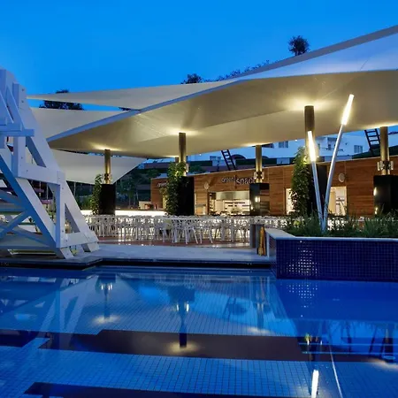 The Sense Deluxe Side